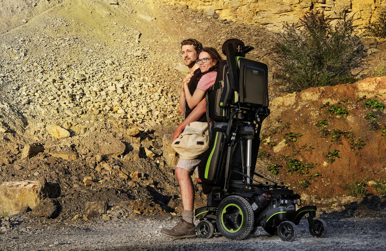 QUICKIE Q700M Sedeo Advanced Pro Up Standing Powerchair